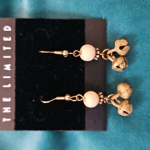 New Vintage Never Worn wood and metal chime dangle bead earrings